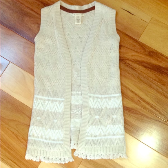 Vest - Picture 1 of 1